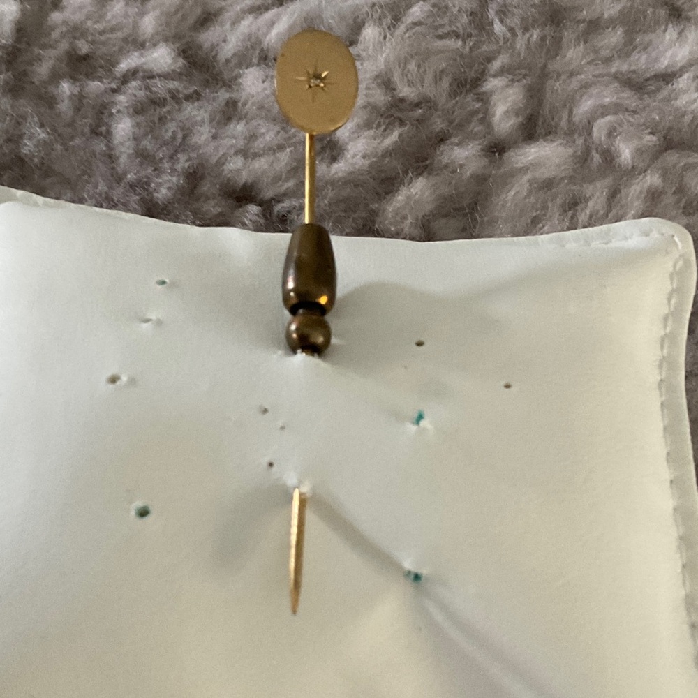 Gold Brooch with Star Design